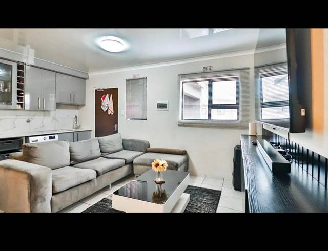 3 BEDROOM APARTMENT FOR SALE IN KENLEAF